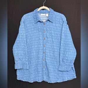 shacket Blue Textured Button-Up Shirt loosely Smocked Lightweight denim chore